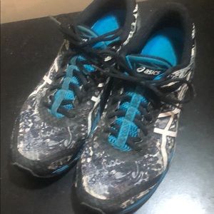 ASICS GEL-NOOSA TRI 11